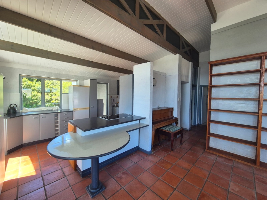 5 Bedroom Property for Sale in Herolds Bay Western Cape